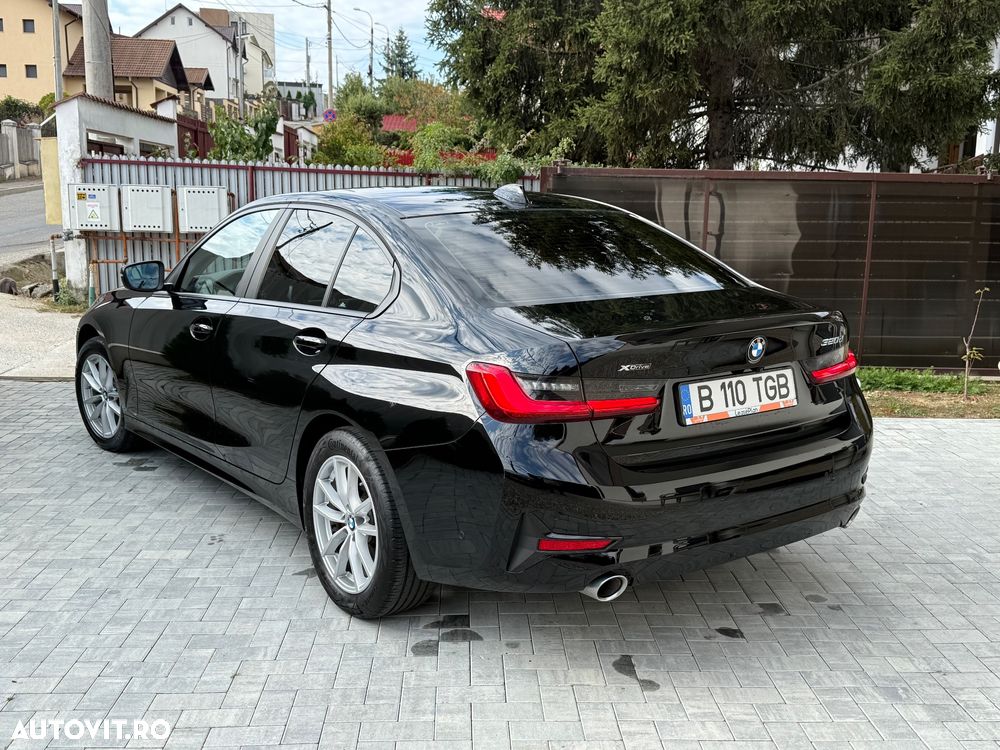 BMW Seria 3 320d xDrive AT MHEV - 2