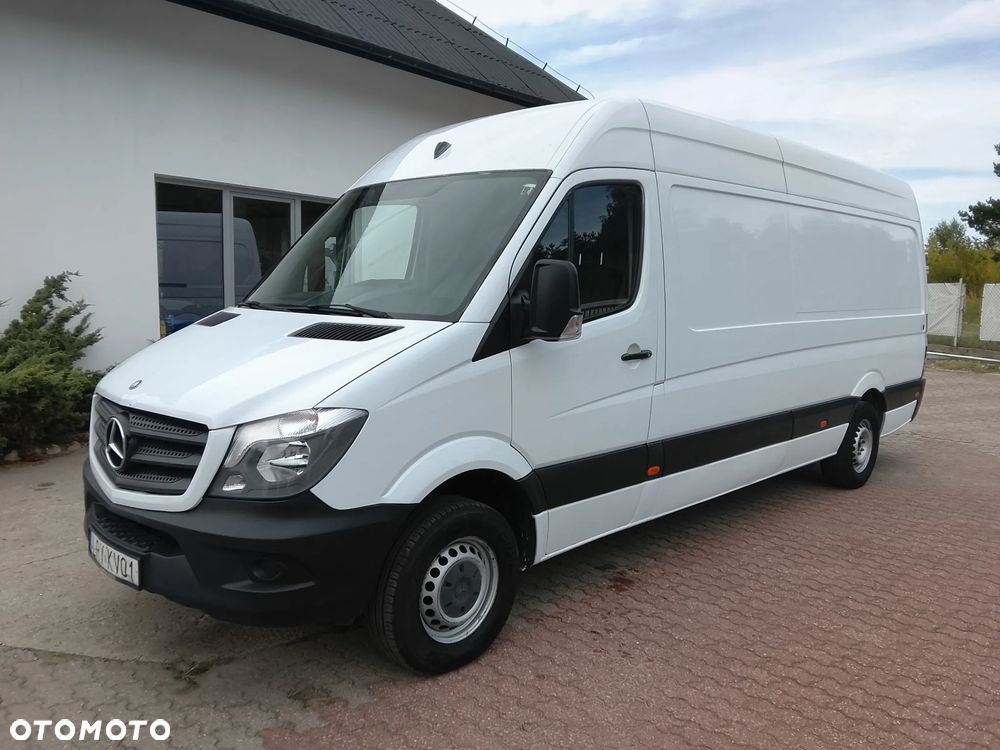 Mercedes-Benz Sprinter - 2