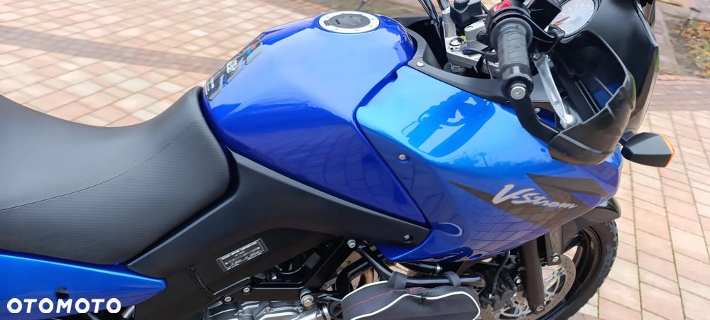 Suzuki V-STROM - 20