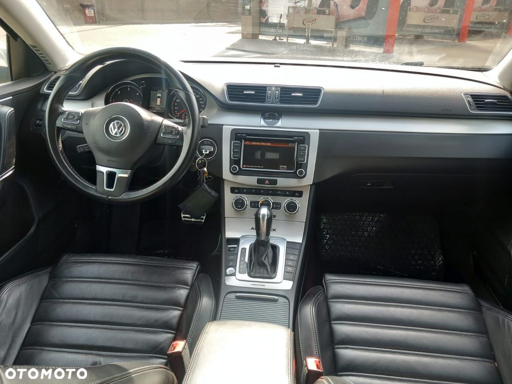 Volkswagen Passat Alltrack 2.0 TDI 4Mot DSG - 24