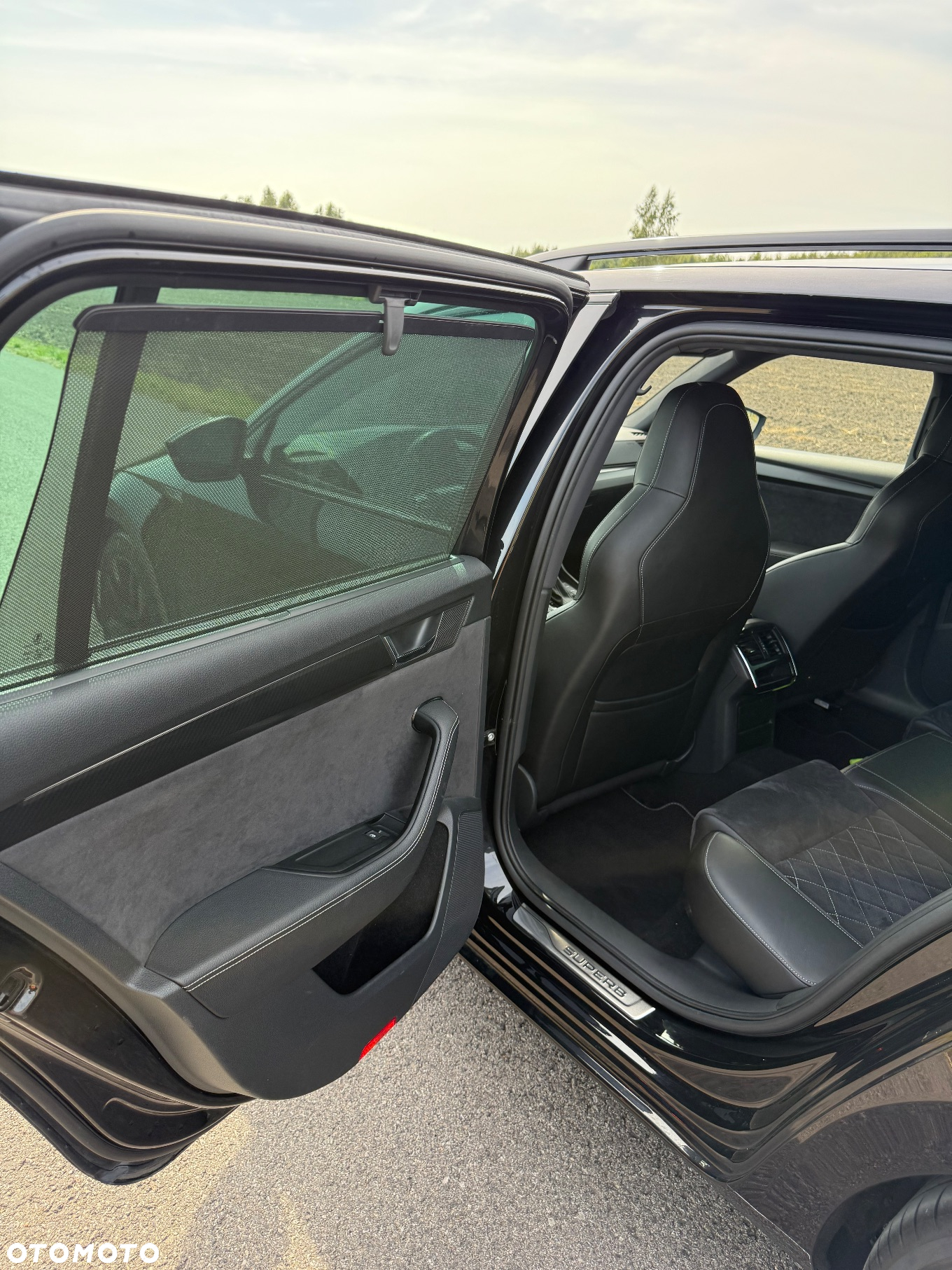 Skoda Superb 2.0 TDI SCR 4x4 Sportline DSG - 14