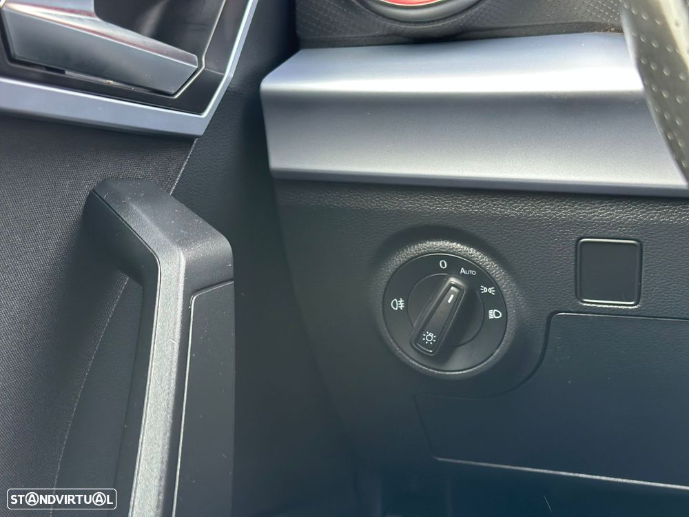 SEAT Arona 1.0 TSI FR - 23