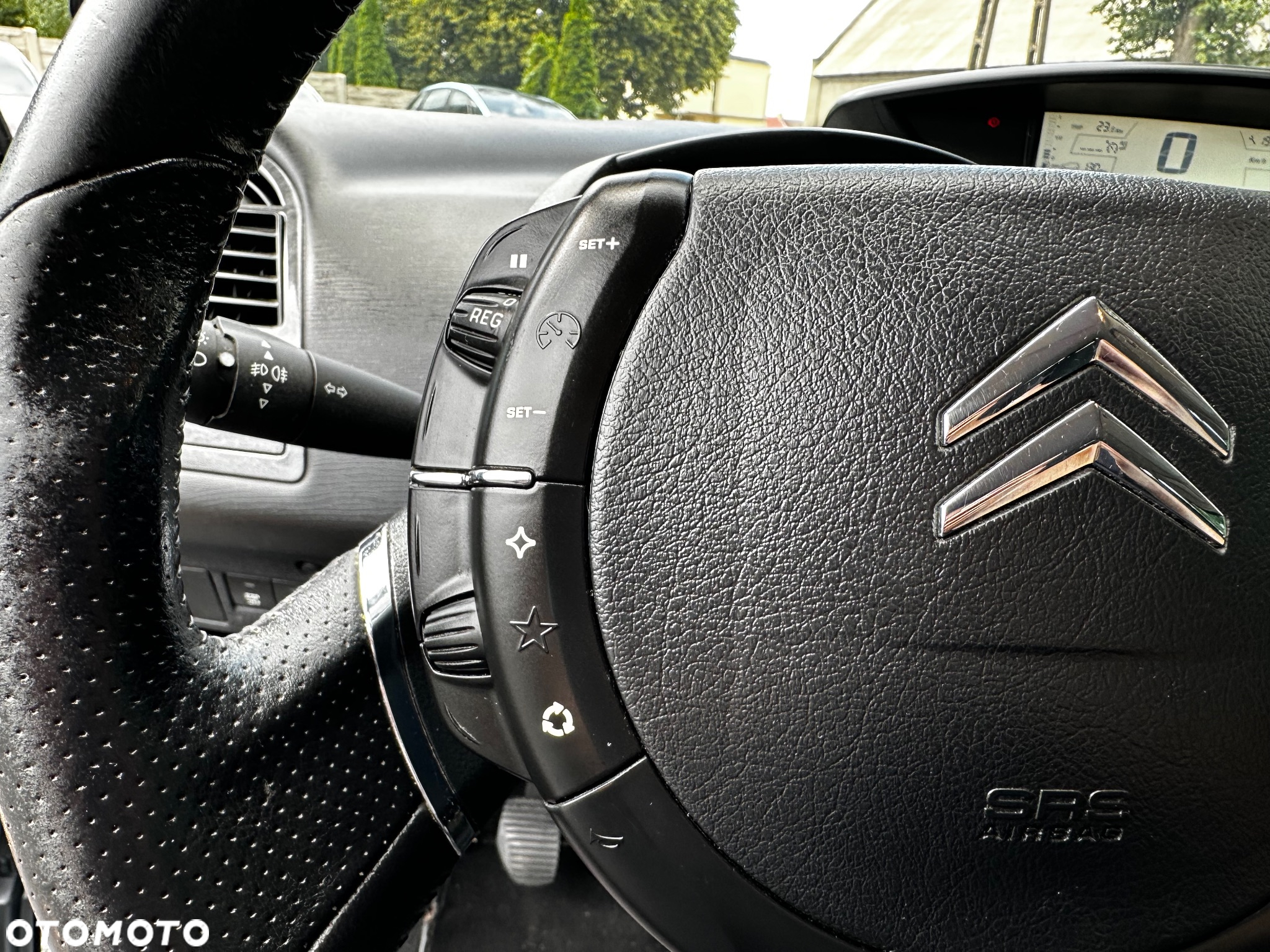 Citroën C4 1.6 16V Exclusive - 26