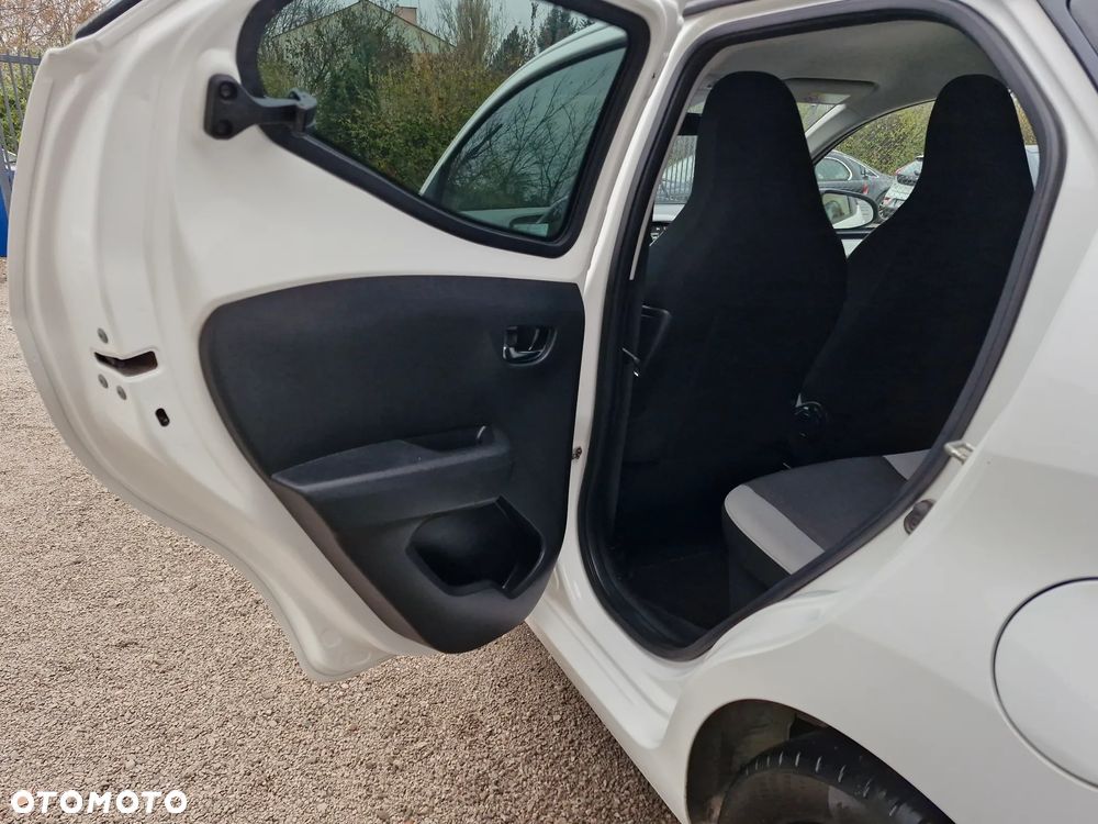 Toyota Aygo - 13