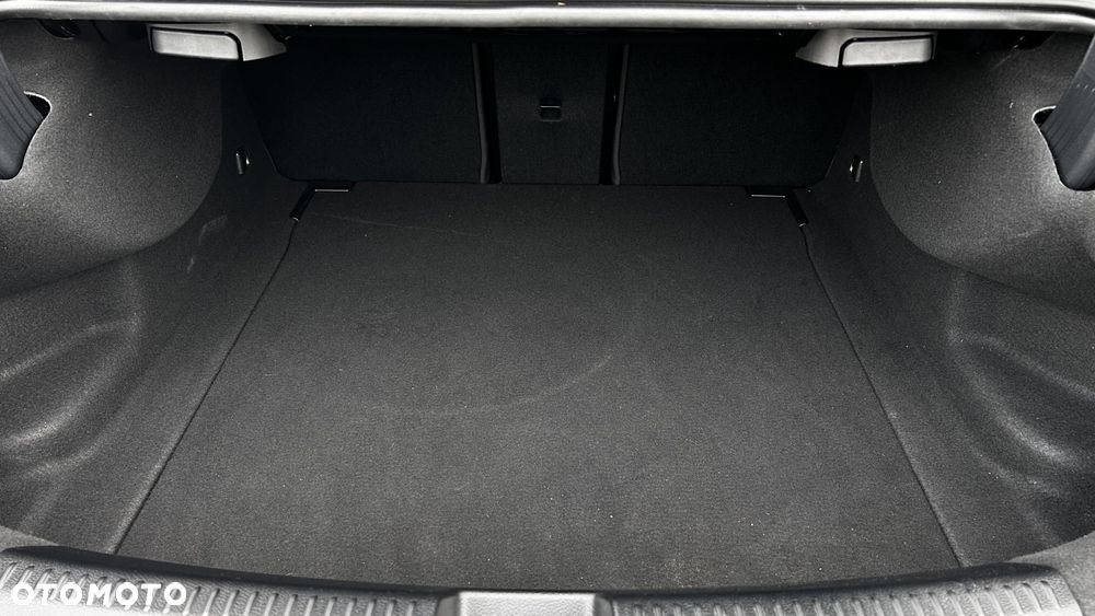 Mercedes-Benz CLA 180 AMG Line 7G-DCT - 29