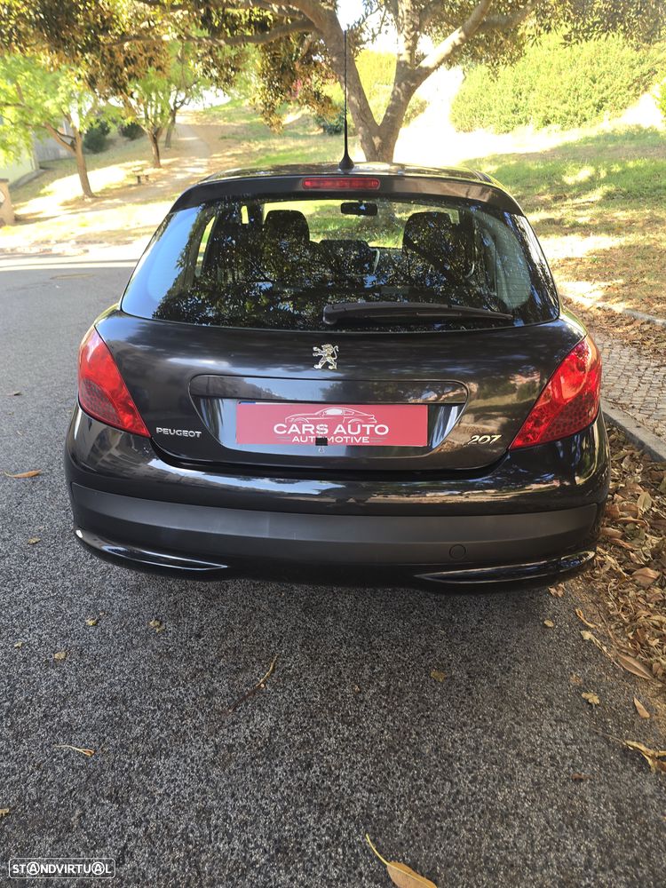 Peugeot 207 1.4 HDi Urban - 9