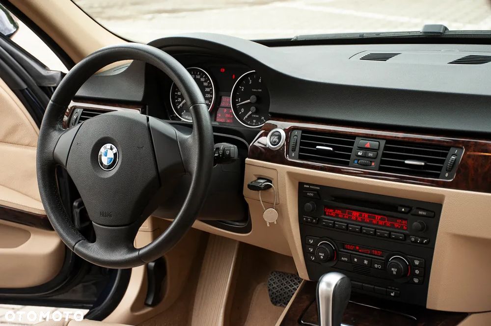 BMW Seria 3 - 28