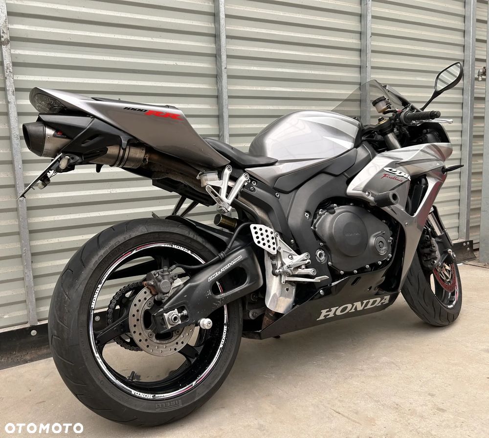 Honda CBR - 13