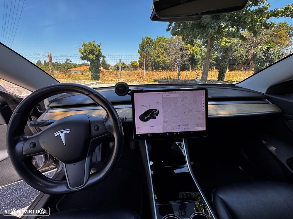 Tesla Model 3 - 14