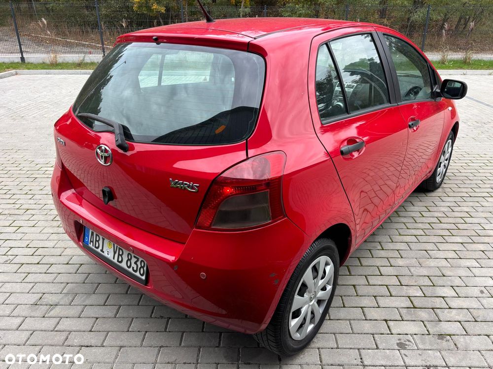 Toyota Yaris - 5
