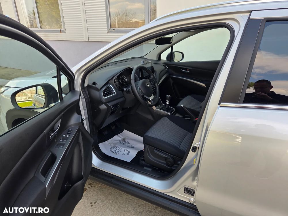 Suzuki S-Cross 1.4 Boosterjet 6MT MHEV Passion - 11