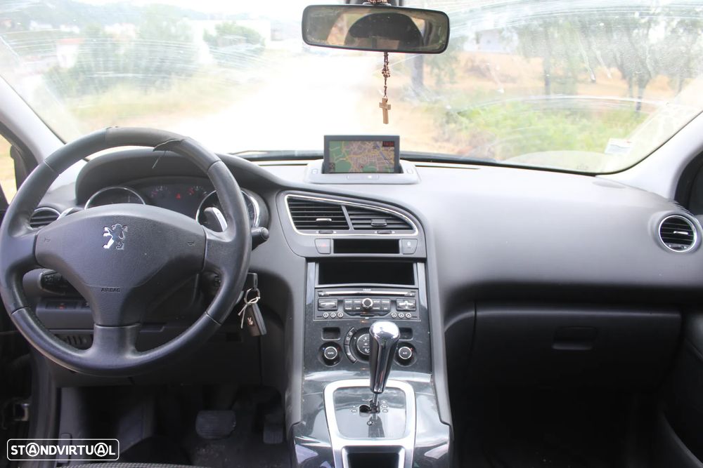 Peugeot 5008 - 9