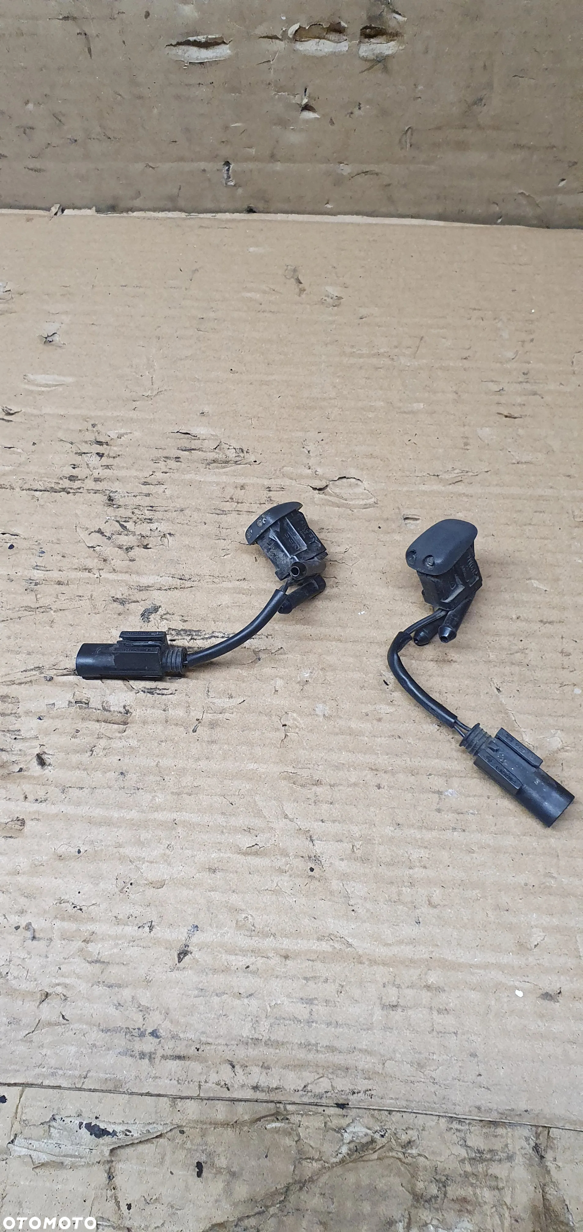 Dysza spryskiwacza podgrzewana spryskiwacz BMW 5 E39 8361042 - 2