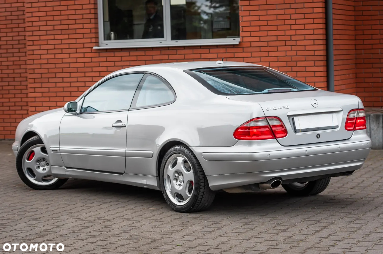 Mercedes-Benz CLK 430 - 9