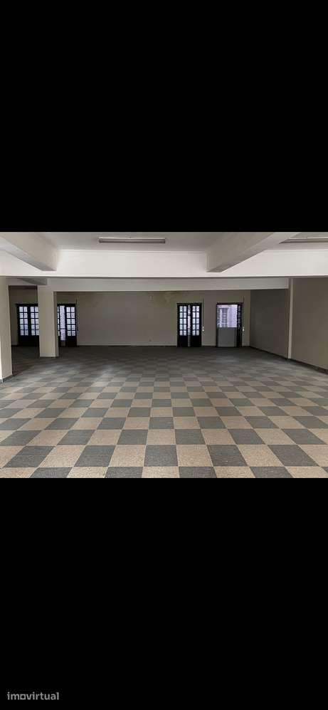 Espaço no Centro com 300m² – Ideal para Transformação em Apartamentos - Grande imagem: 4/5
