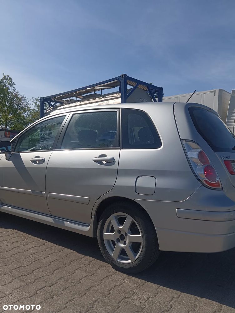 Suzuki Liana 1.6 - 4