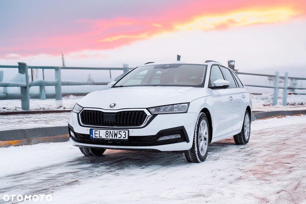 Skoda Octavia 2.0 TDI Ambition DSG - 2