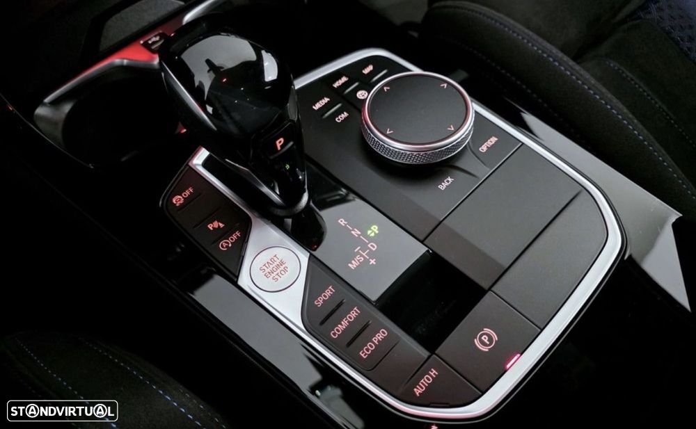 BMW 116 d Pack Desportivo M Auto - 29