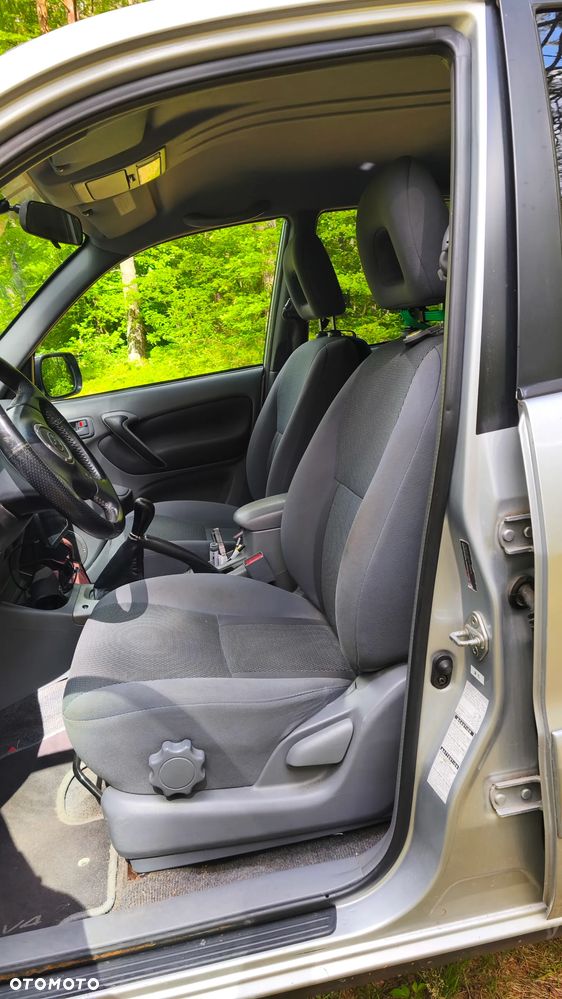 Toyota RAV4 2.0 VVT-i Sol - 5