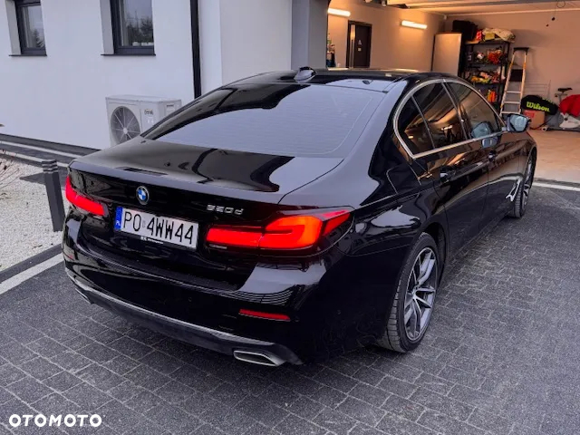 BMW Seria 5 520d Efficient Dynamics Luxury Line - 8