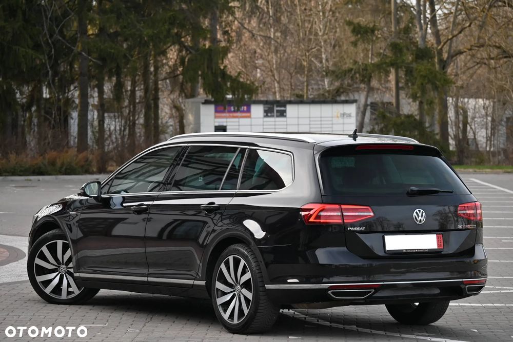 Volkswagen Passat 2.0 TDI SCR (BlueMotion Tech) 4Motion D Highline - 16