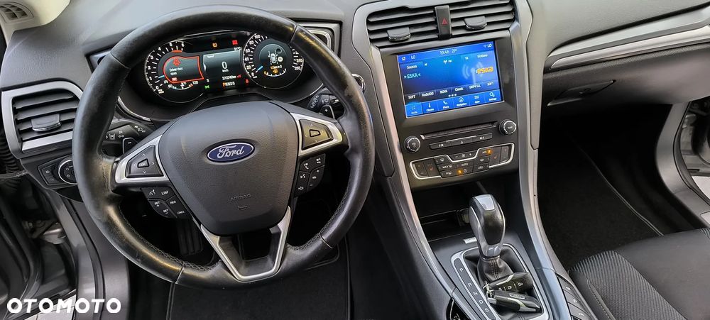 Ford Mondeo 2.0 EcoBlue Titanium - 13