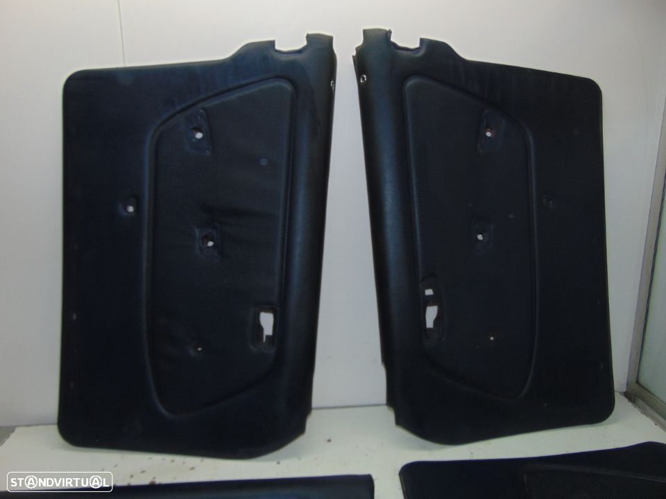 mercedes w 123 quartelas das portas azuis - 2