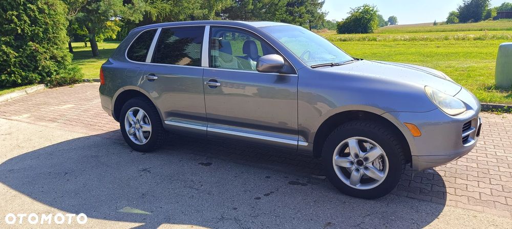 Porsche Cayenne - 6