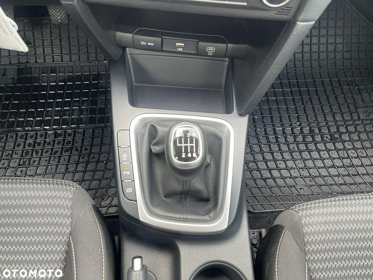 Kia Ceed - 15