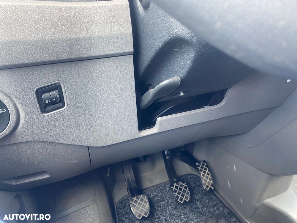 Volkswagen CRAFTER - 24