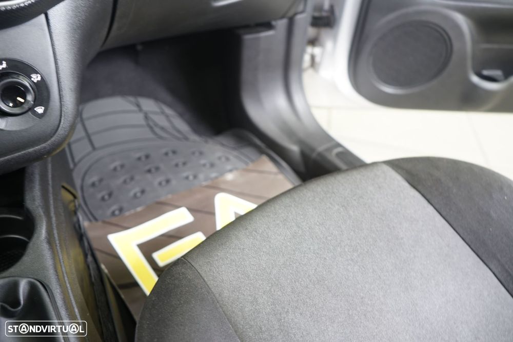 Fiat Punto 1.2 Lounge Start&Stop - 29