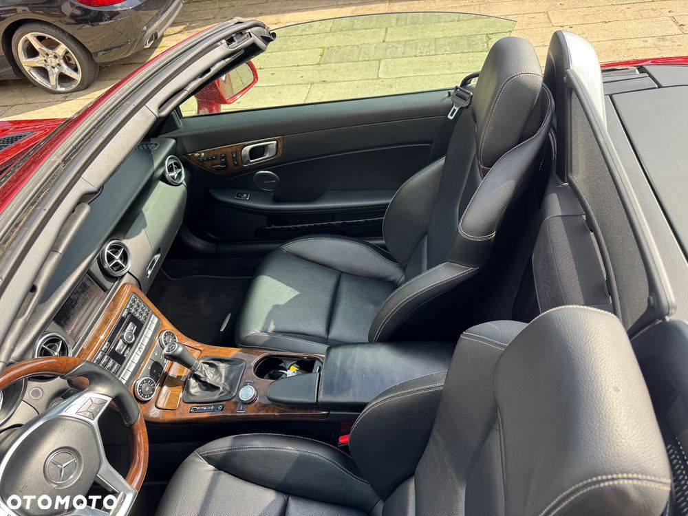Mercedes-Benz SLK 250 CGI - 36