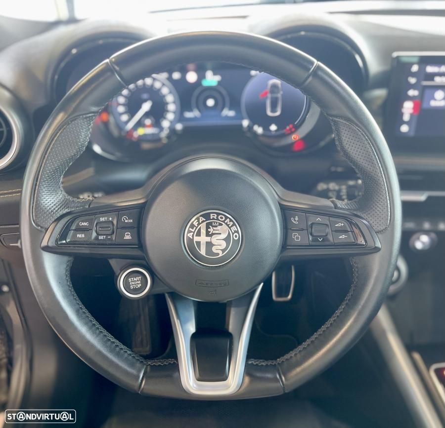 Alfa Romeo Tonale 1.5 Hybrid Tributo - 12