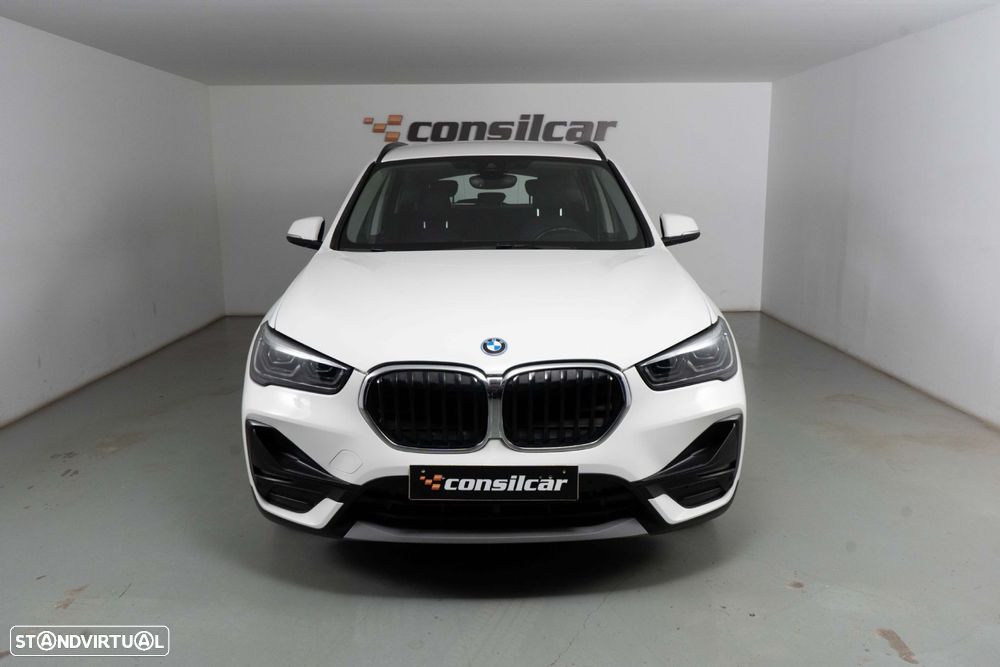 BMW X1 25 e xDrive Corporate Edition - 3