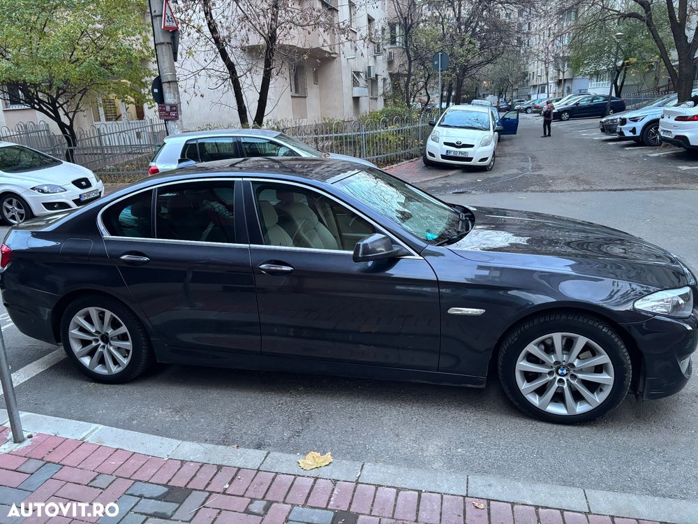 BMW Seria 5 530d xDrive Aut. - 4