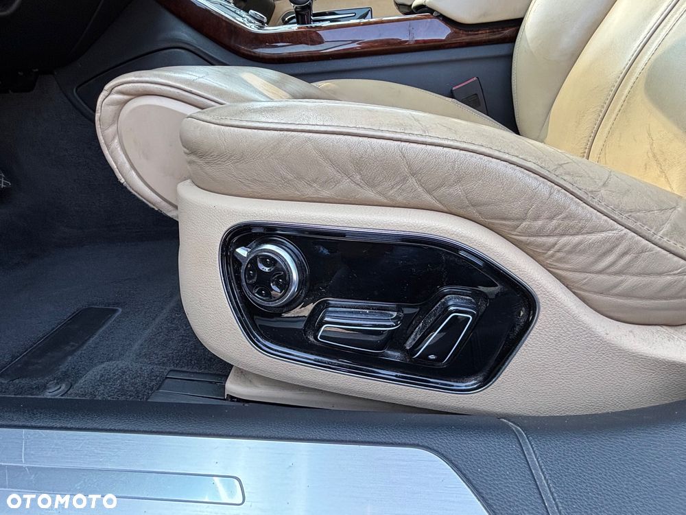 Audi A8 3.0 TDI DPF clean quattro tiptronic - 23