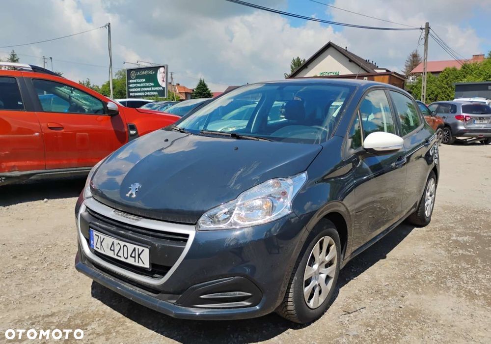 Peugeot 208 - 3