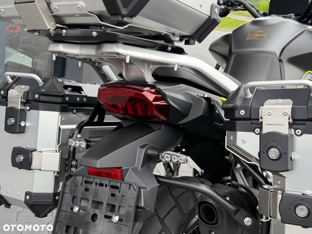 QJMOTOR SVT 650X - 11