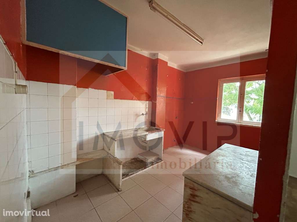 Apartamento T3 Laranjeiro 2º andar - Grande imagem: 3/18