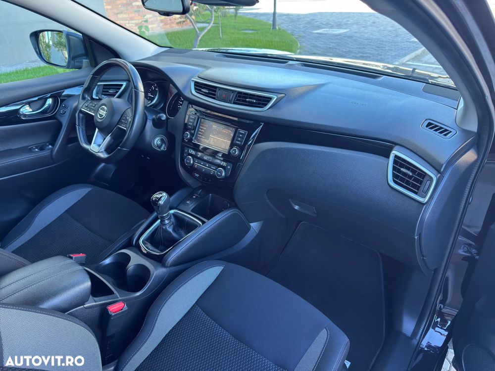Nissan Qashqai - 12