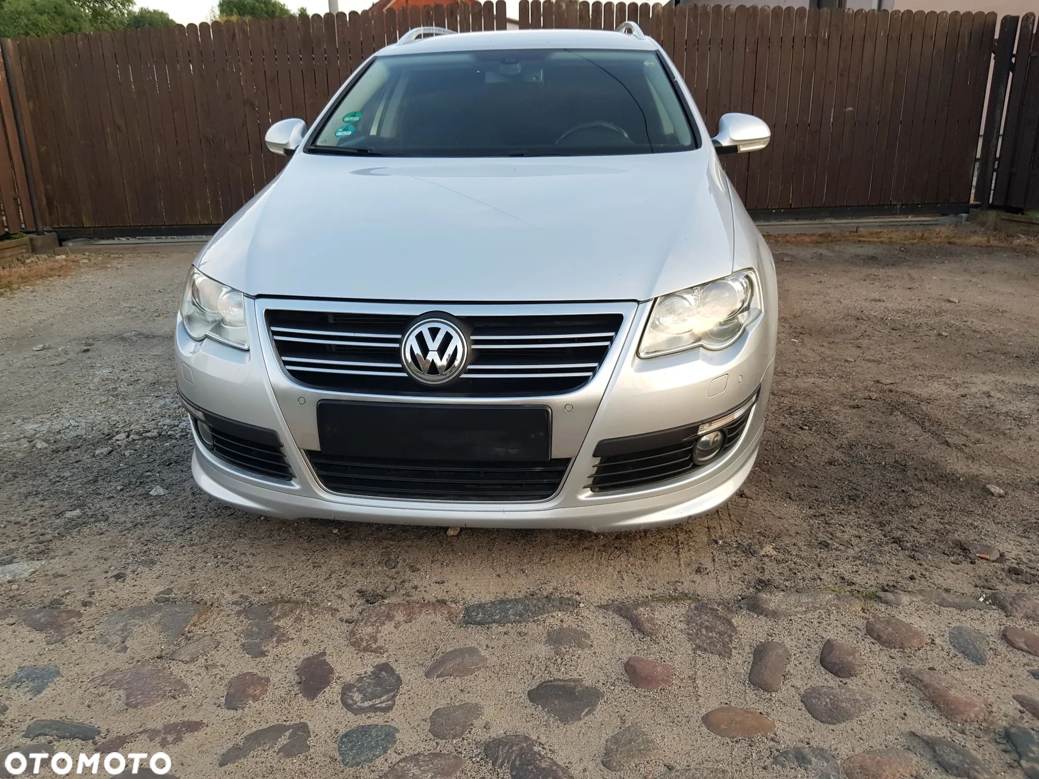Volkswagen Passat Variant 1.8 TSI Automatik R-Line Edition - 1