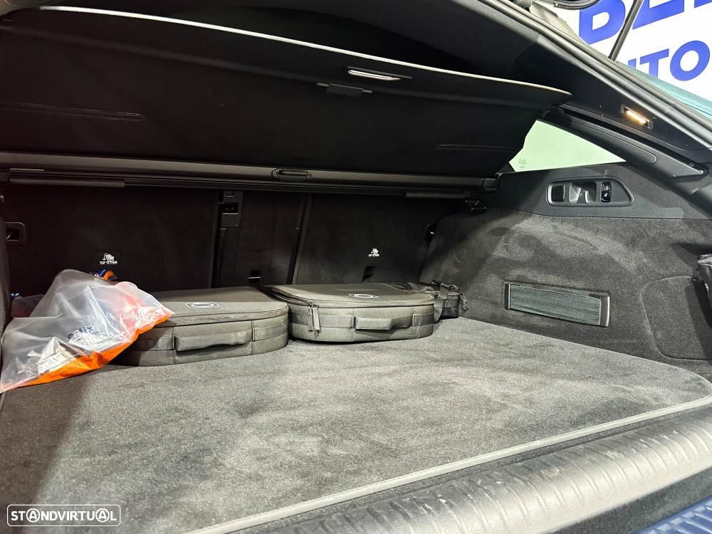 Mercedes-Benz E 300 de 4Matic 9G-TRONIC AMG Line - 11