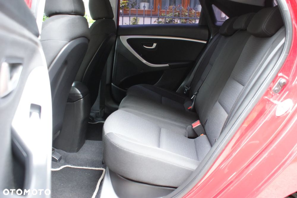 Hyundai i30 1.4 Intro Edition - 9