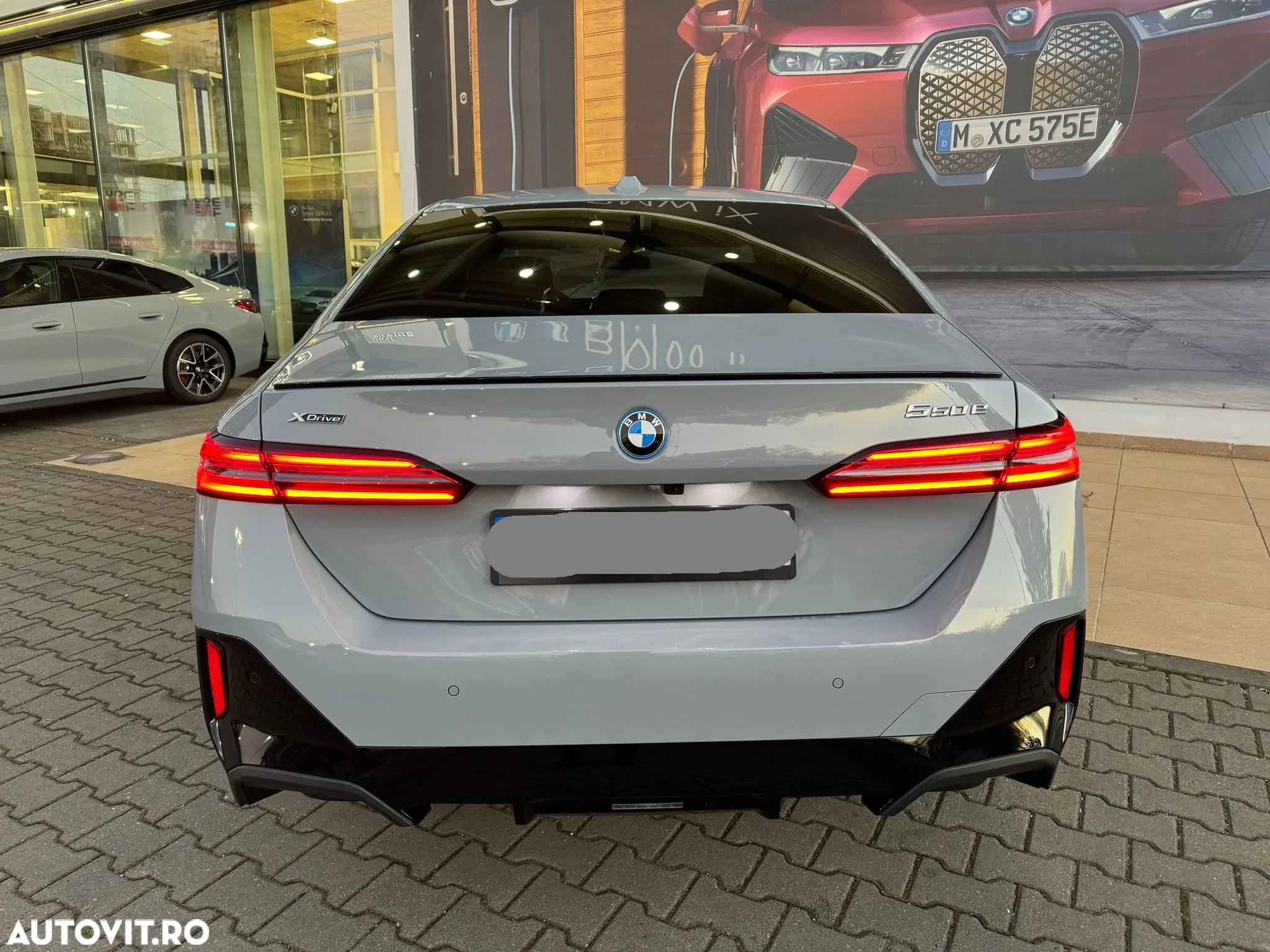 BMW Seria 5 550e xDrive AT PHEV - 6