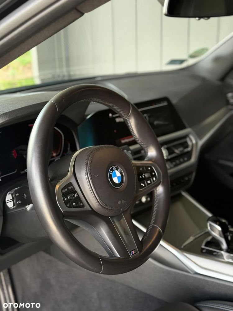 BMW Seria 3 320d xDrive mHEV M Sport - 11