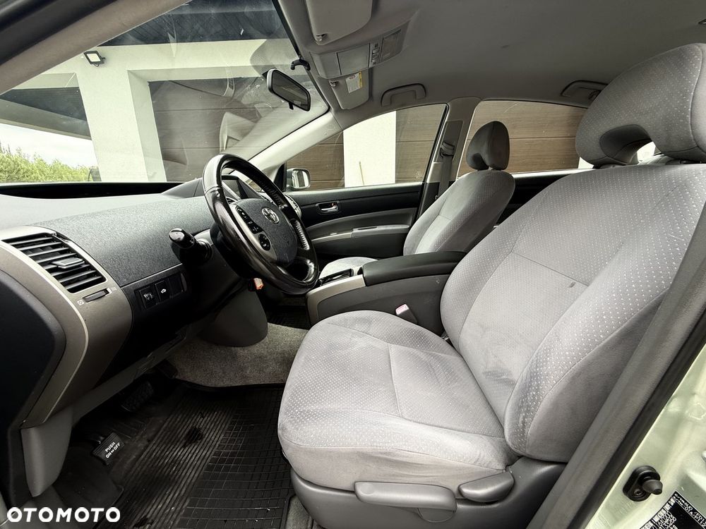 Toyota Prius 1.5 VVT-i Sol - 14