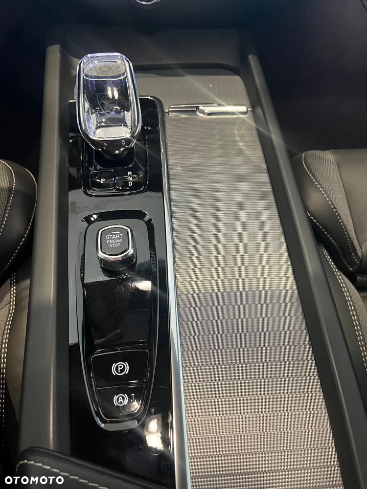 Volvo V60 B4 B Plus Dark - 9