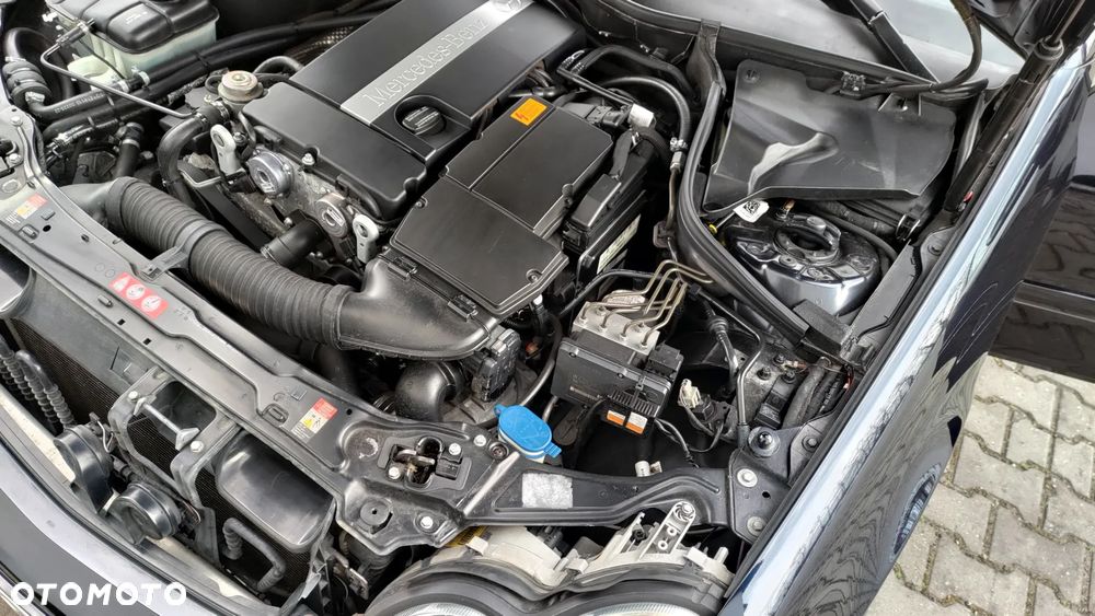 Mercedes-Benz Klasa C 180 Kompressor Avantgarde Sport Edition - 28