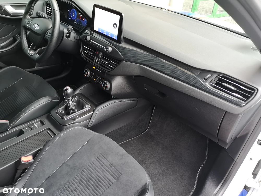 Ford Focus 2.0 EcoBlue S&S ST mit Styling-Paket - 12