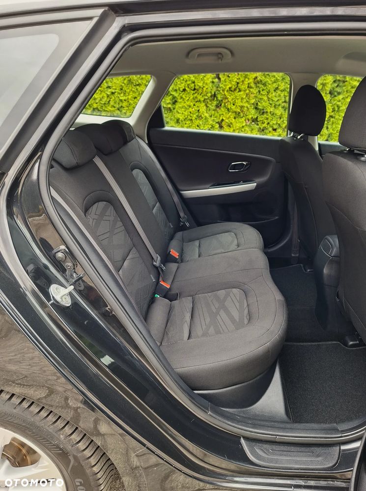 Kia Ceed 1.6 GDI Edition 7 - 11